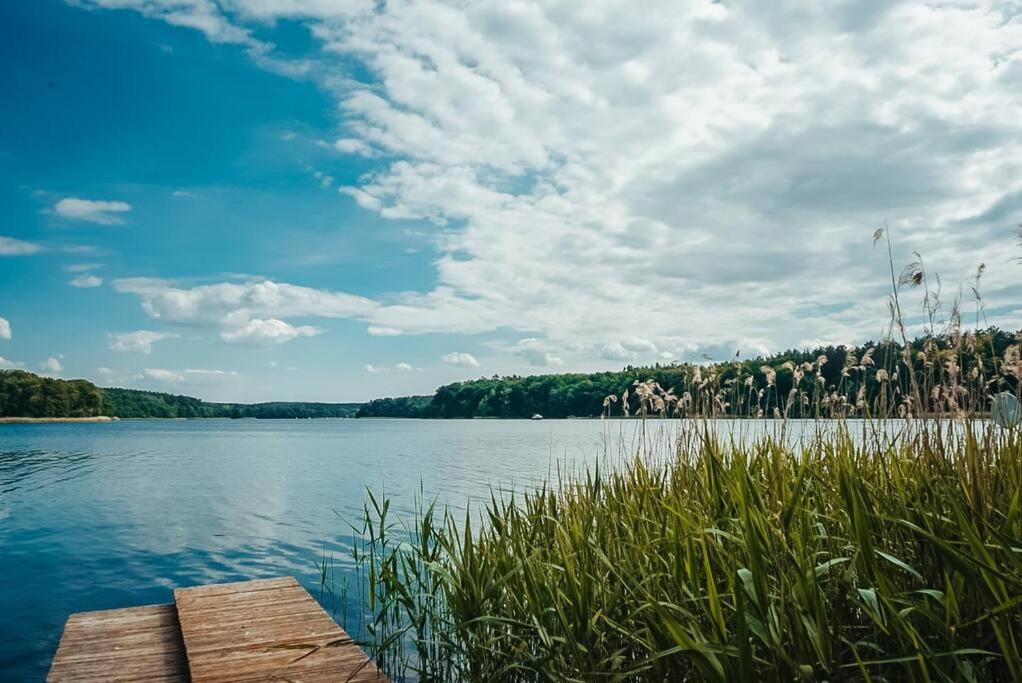 Holzhaus Direkt Am See Priepert Esterno foto